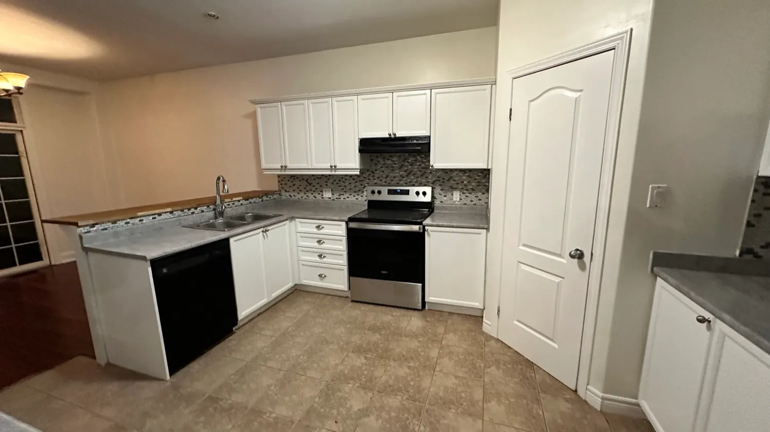 Kitchen Cabinet Refinishing — kitchen project by InGod, photo 1 of 6